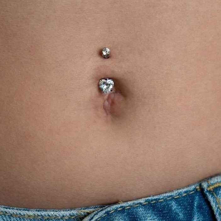 Implant Grade Titanium CZ Heart in Claw Arc Setting Navel 14G 8mm