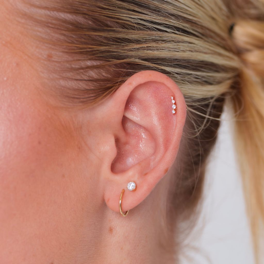 14K Solid Gold Guided Internally Threaded Top Descending Curve Clear Cubic Zirconia - SkinKandy | Body Jewellery & Piercing Online Australia