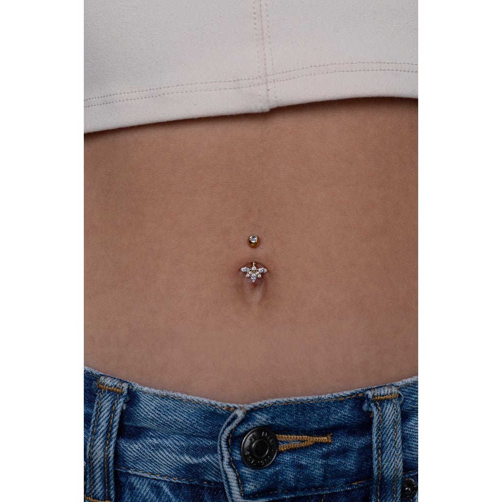 316L Stainless Steel Internally Threaded Ruff Fan Cubic Zirconia Navel Bar
