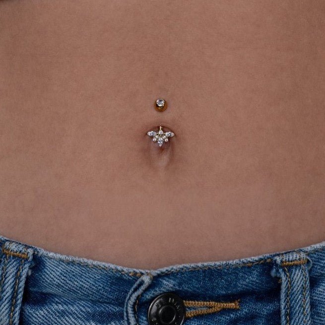 316L Stainless Steel Internally Threaded Ruff Fan Cubic Zirconia Navel Bar - SkinKandy | Body Jewellery & Piercing Online Australia