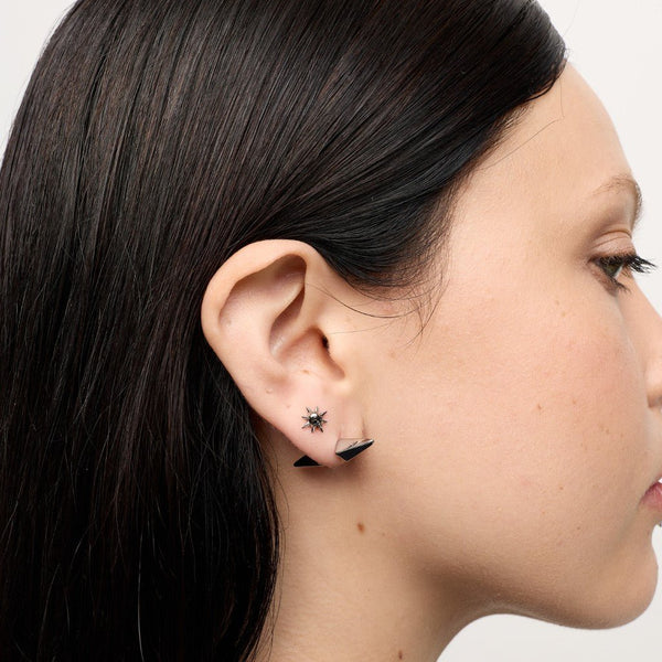 Titanium Internally Threaded Black Cubic Zirconia Spike Skull Flatback