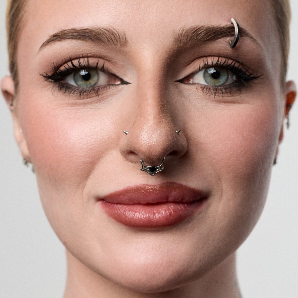 316L Stainless Steel Web Black Heart Segment Ring - SkinKandy | Body Jewellery & Piercing