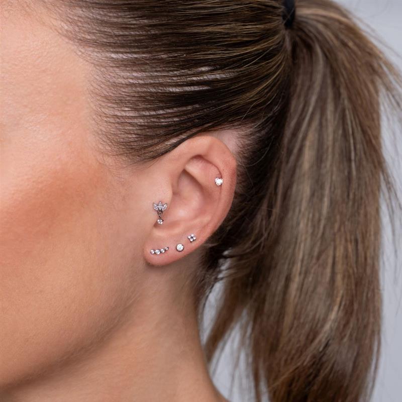 Titanium Guided Internally Threaded Round Cubic Zirconia Top - SkinKandy | Body Jewellery & Piercing Online Australia