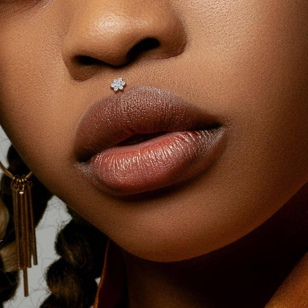 CZ Flower Top Internally Threaded Flatback Labret