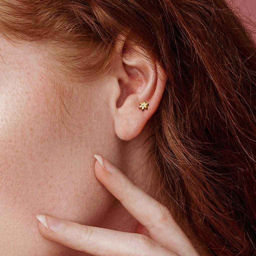 Daisy Flower Steel Cartilage Barbell - SkinKandy | Body Jewellery & Piercing Online Australia